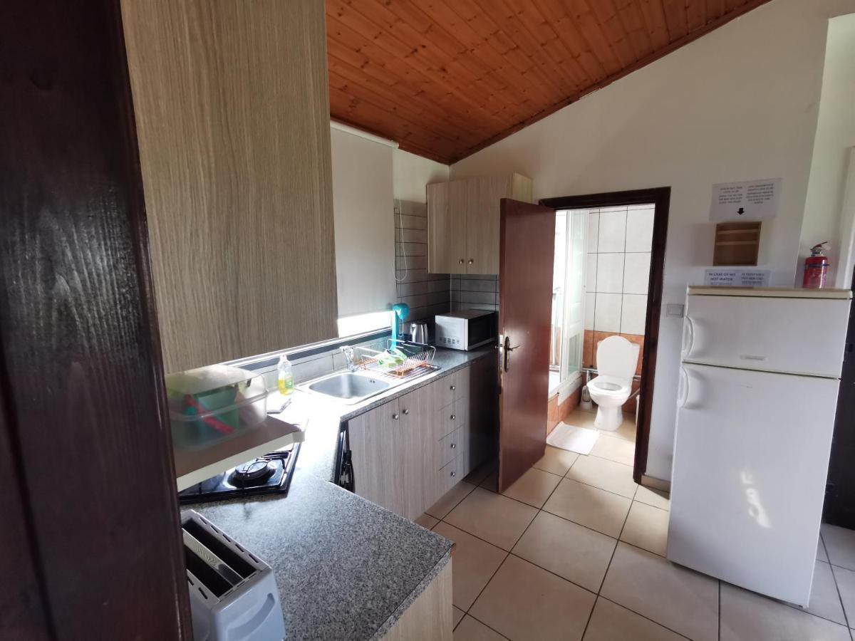 Strovolos Rooms Studios Nicosia Kültér fotó
