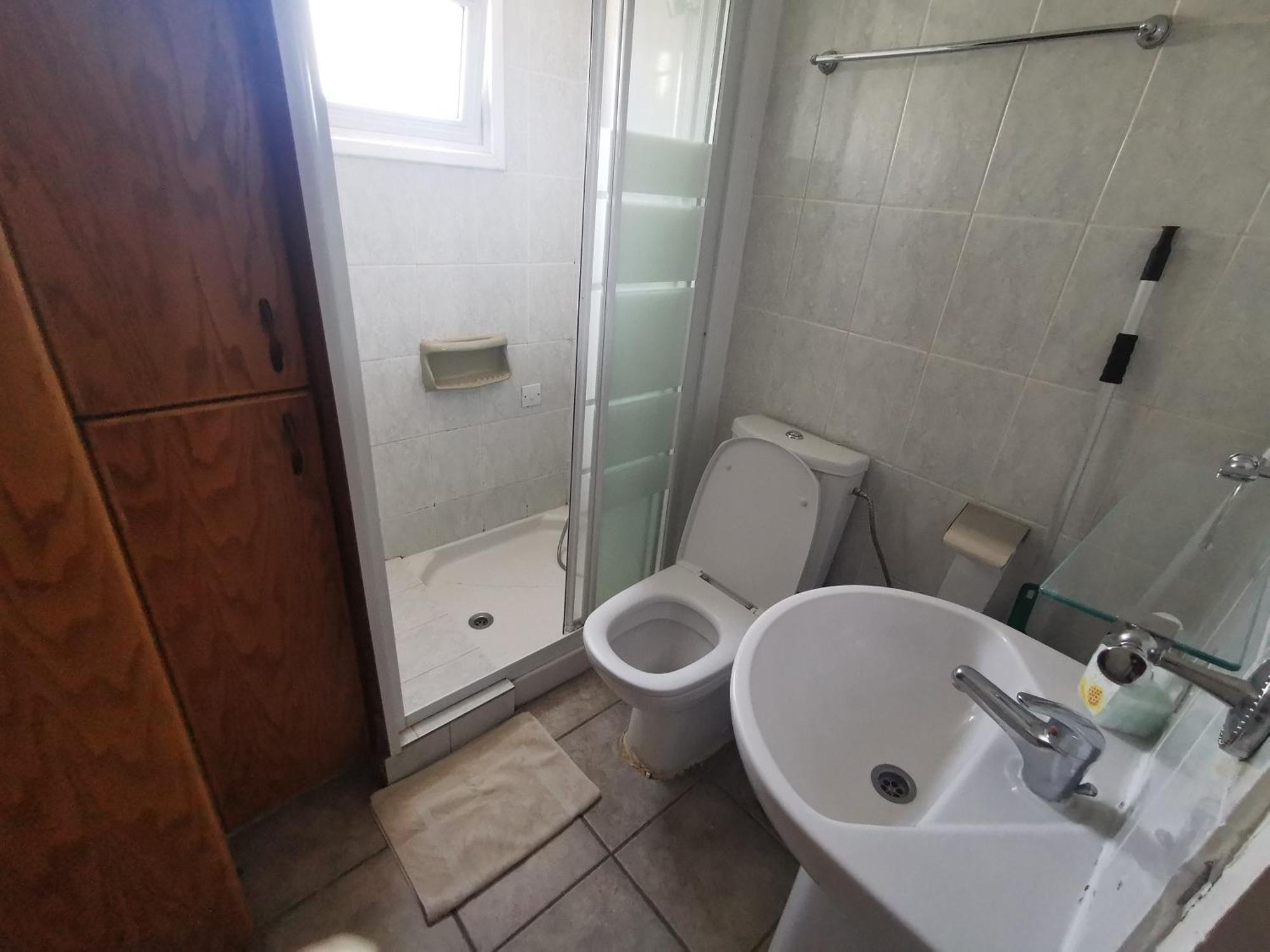 Strovolos Rooms Studios Nicosia Szoba fotó