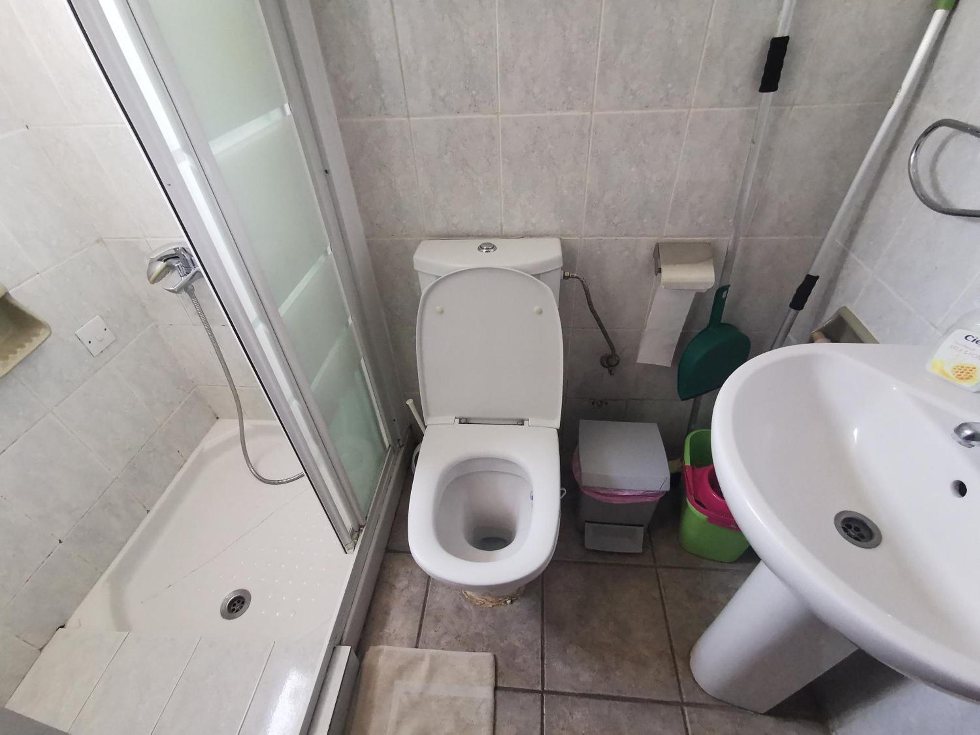 Strovolos Rooms Studios Nicosia Szoba fotó